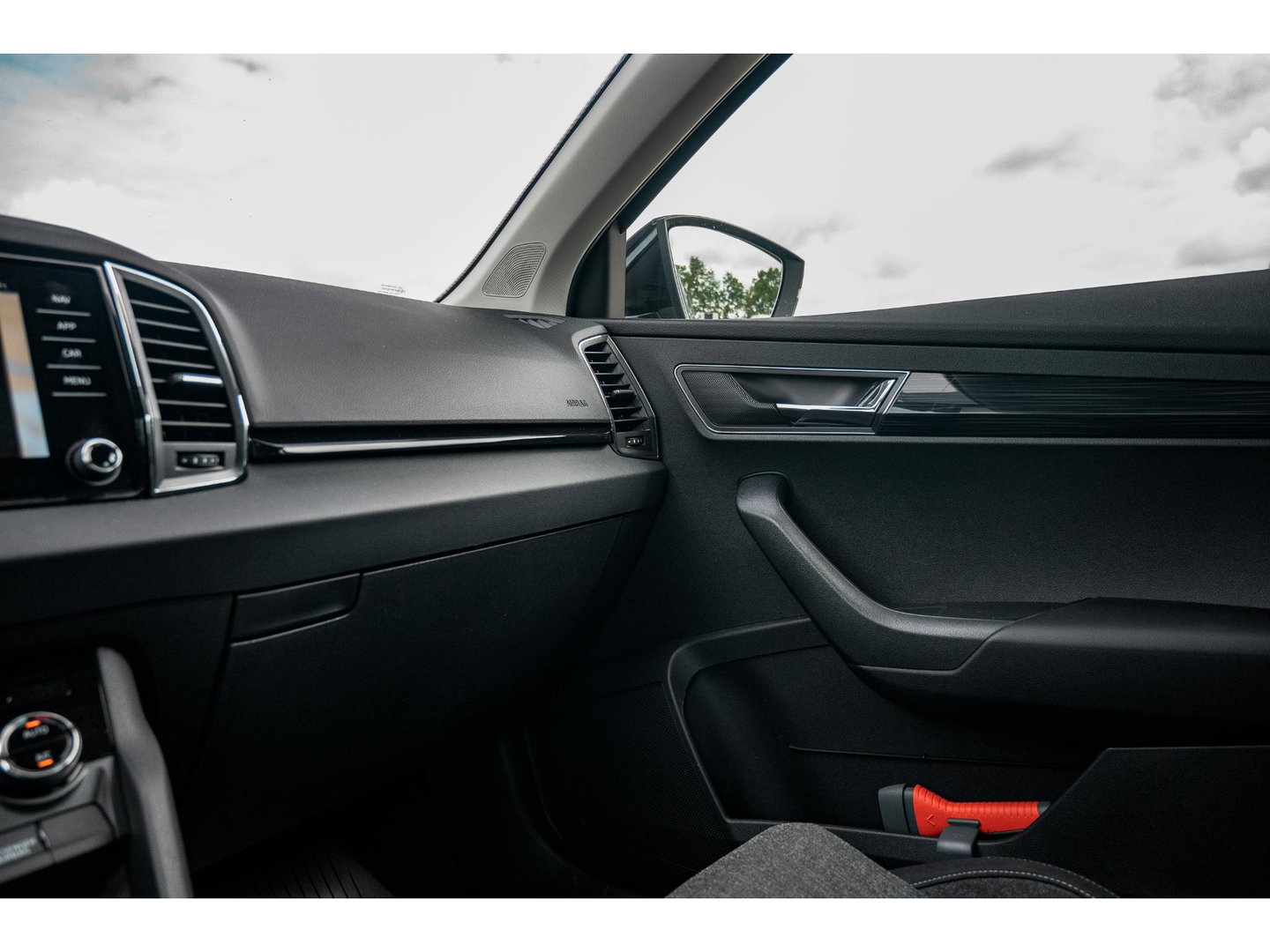 Škoda Karoq 1.5 TSI ACT Style | TREKHAAK | CAMERA | SUNSET | 17" LM VELG | ALL SEASON BANDEN