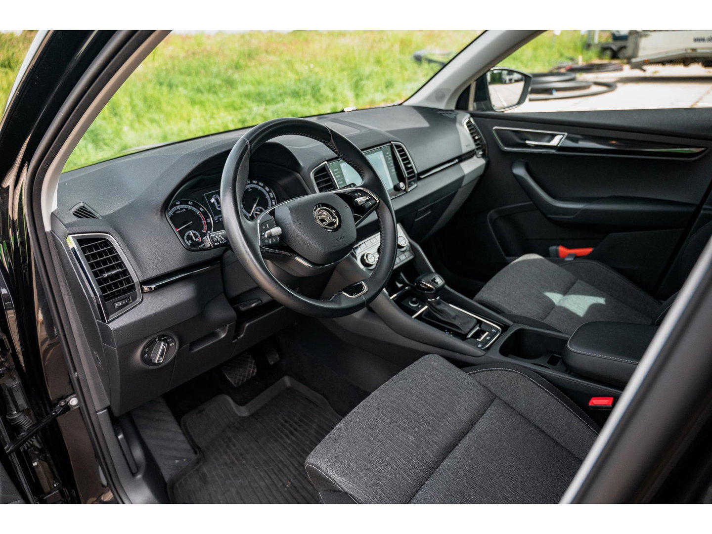 Škoda Karoq 1.5 TSI ACT Style | TREKHAAK | CAMERA | SUNSET | 17" LM VELG | ALL SEASON BANDEN