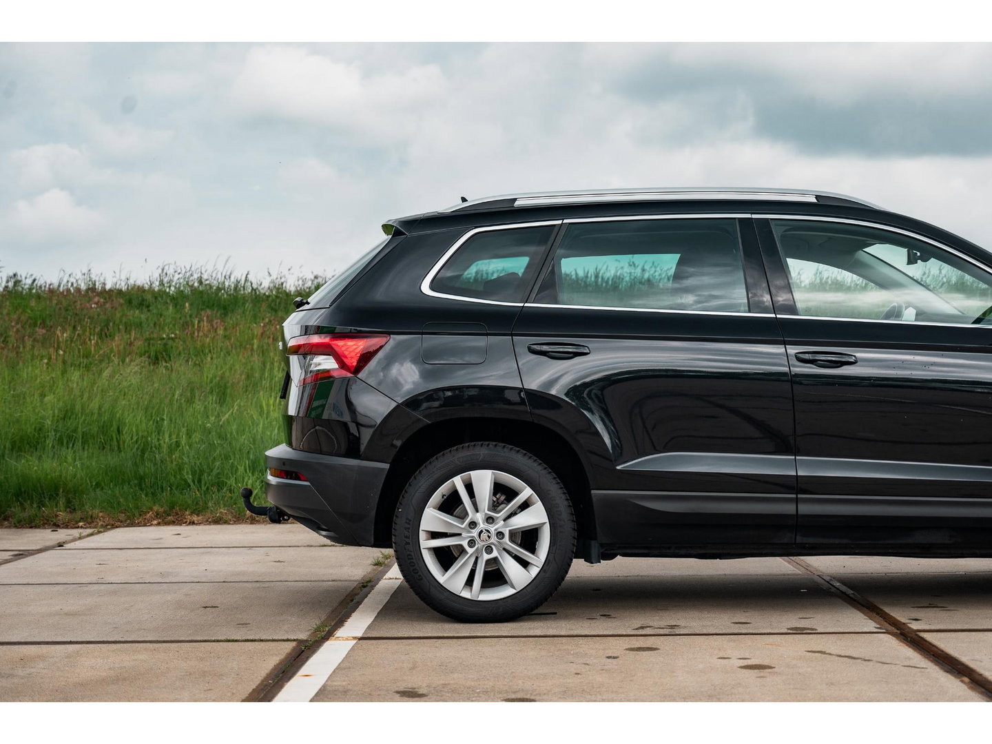 Škoda Karoq 1.5 TSI ACT Style | TREKHAAK | CAMERA | SUNSET | 17" LM VELG | ALL SEASON BANDEN