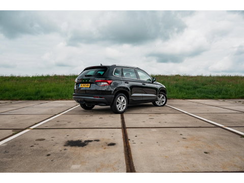 Škoda Karoq 1.5 TSI ACT Style | TREKHAAK | CAMERA | SUNSET | 17" LM VELG | ALL SEASON BANDEN