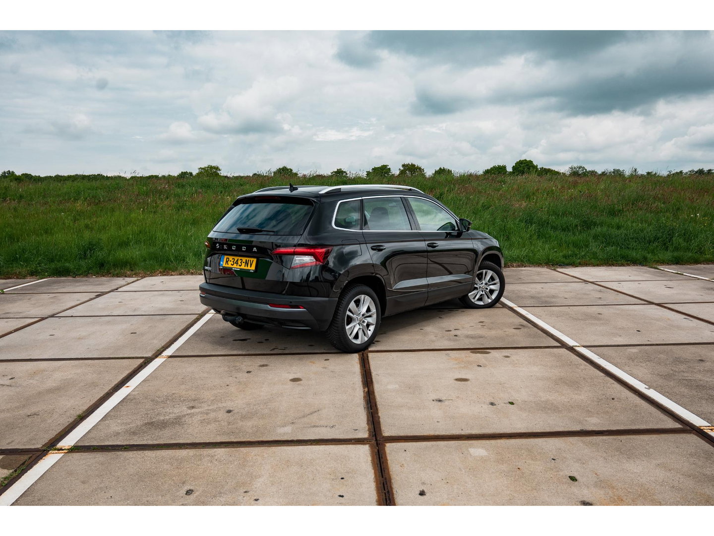 Škoda Karoq 1.5 TSI ACT Style | TREKHAAK | CAMERA | SUNSET | 17" LM VELG | ALL SEASON BANDEN