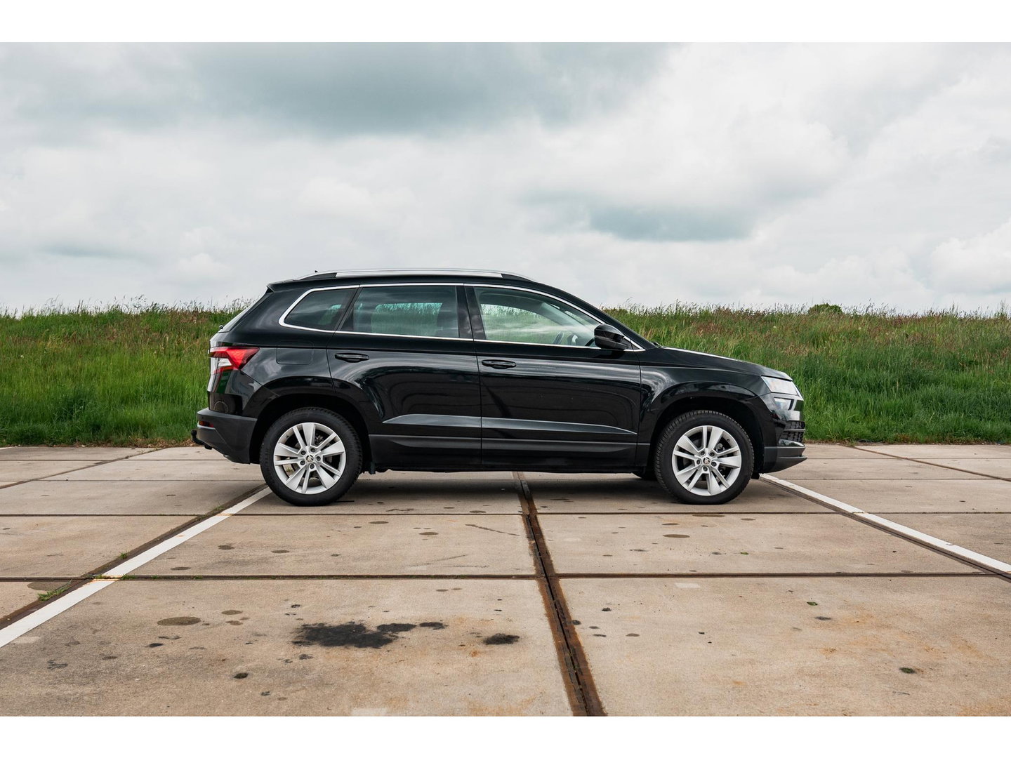 Škoda Karoq 1.5 TSI ACT Style | TREKHAAK | CAMERA | SUNSET | 17" LM VELG | ALL SEASON BANDEN