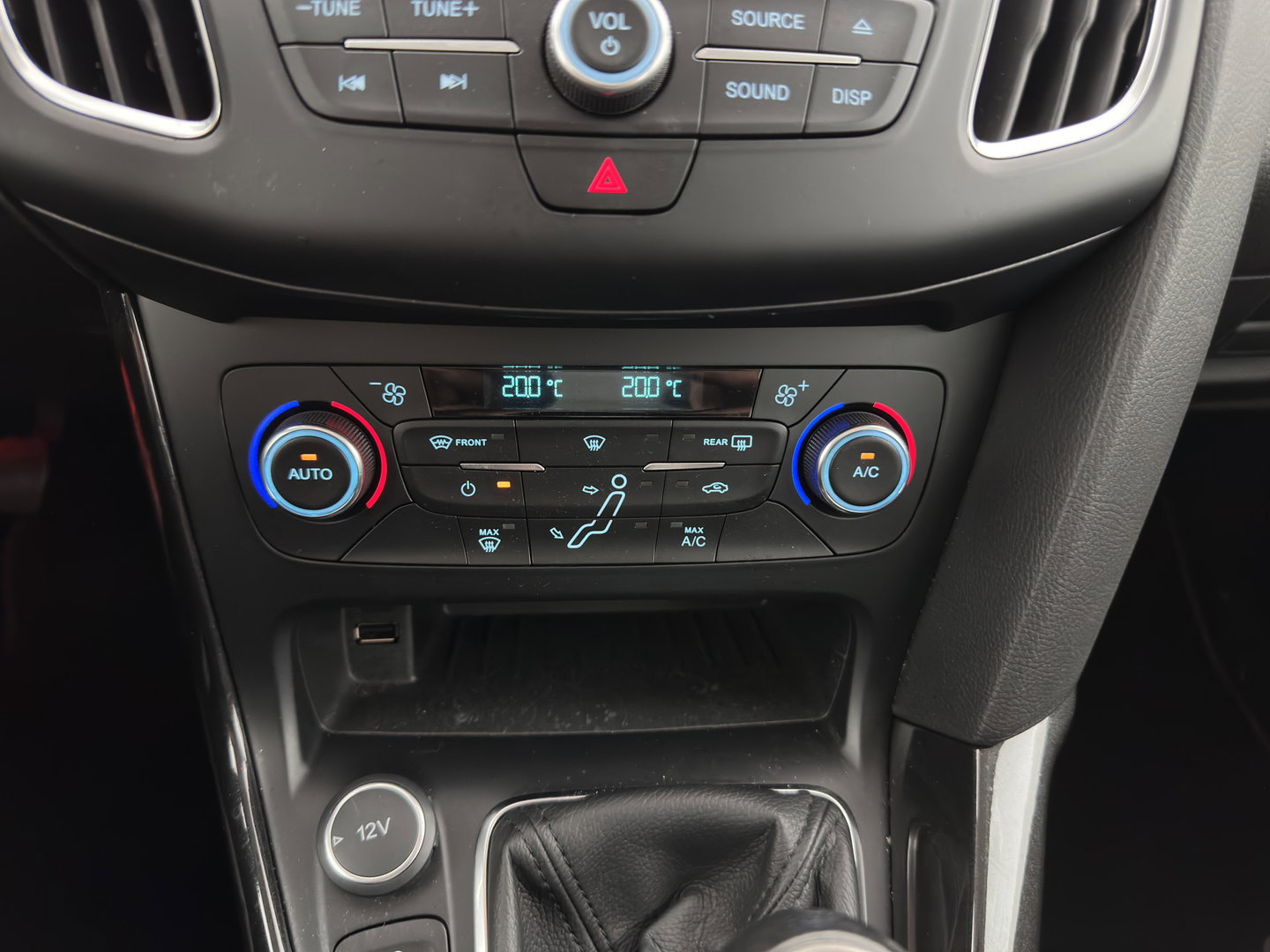 Ford FOCUS Wagon 1.5 TDCI Titanium *NAVI-FULLMAP | KEYLESS | COMFORTSEATS | SYNC-AUDIO | ECC | PDC | CRUISE | 16''ALU*