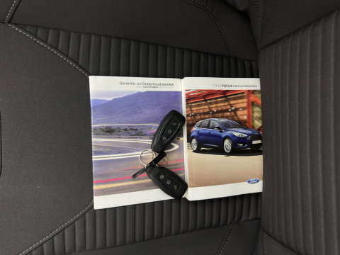 Ford FOCUS Wagon 1.5 TDCI Titanium *NAVI-FULLMAP | KEYLESS | COMFORTSEATS | SYNC-AUDIO | ECC | PDC | CRUISE | 16''ALU*
