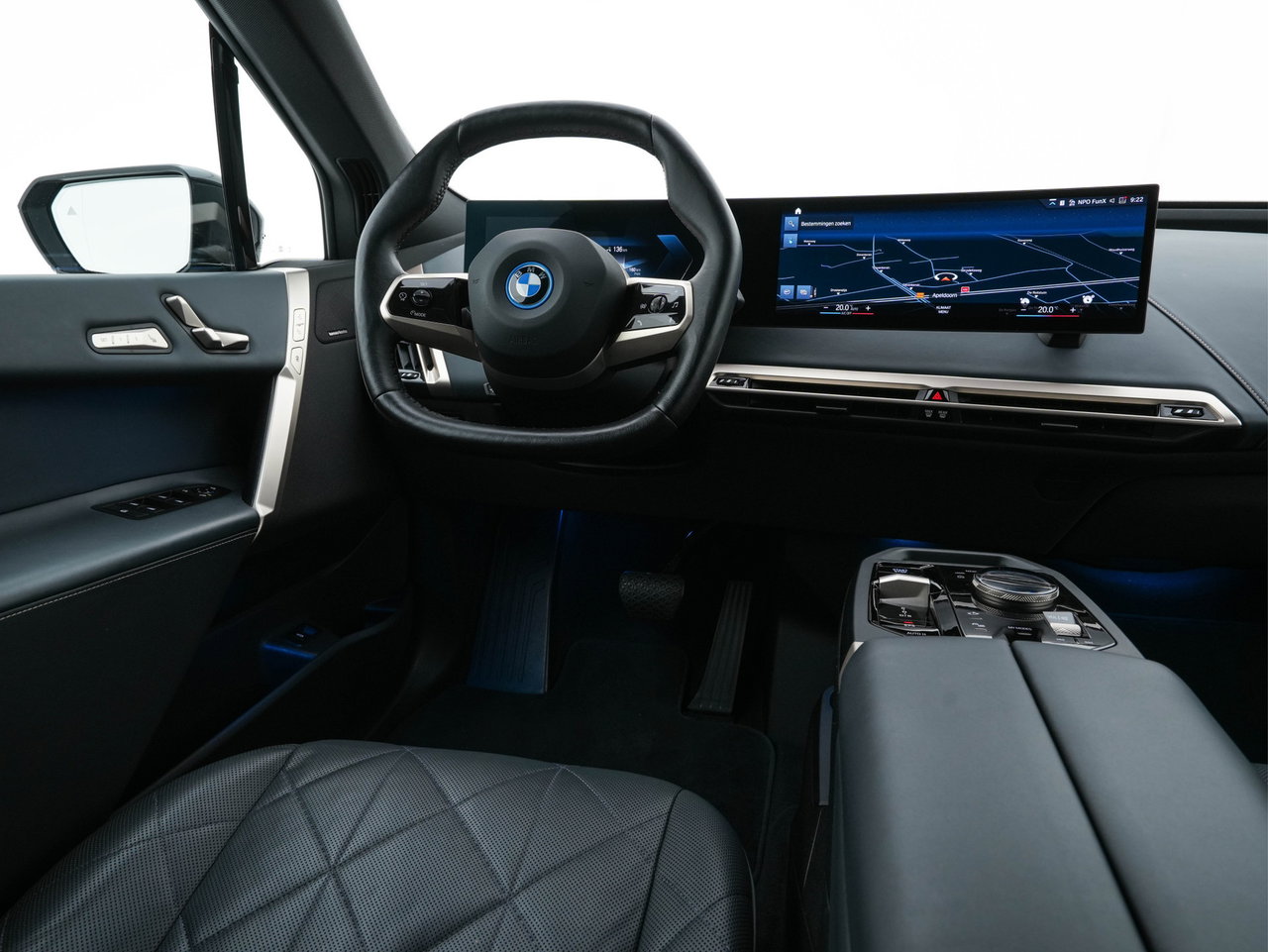 BMW iX