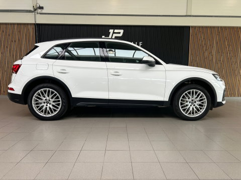 Audi Q5 50 TFSI e S-LINE|AUTOMAAT|CRUISE|20INCH|APPLECARPLAY|TREKHAAK|STOELVERWARMING|