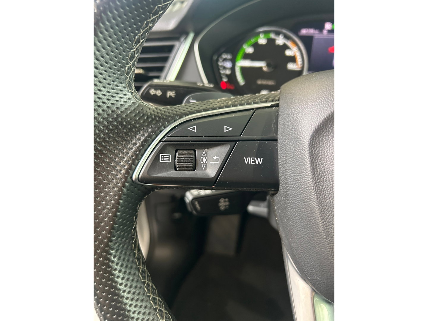 Audi Q5 50 TFSI e S-LINE|AUTOMAAT|CRUISE|20INCH|APPLECARPLAY|TREKHAAK|STOELVERWARMING|