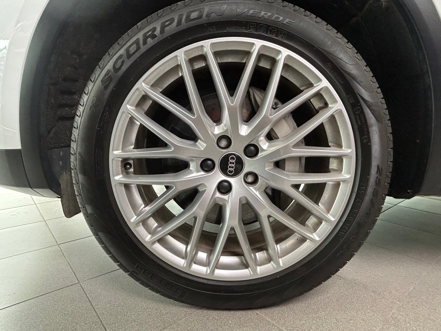 Audi Q5 50 TFSI e S-LINE|AUTOMAAT|CRUISE|20INCH|APPLECARPLAY|TREKHAAK|STOELVERWARMING|
