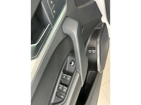 Audi Q5 50 TFSI e S-LINE|AUTOMAAT|CRUISE|20INCH|APPLECARPLAY|TREKHAAK|STOELVERWARMING|