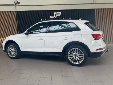 Audi Q5 50 TFSI e S-LINE|AUTOMAAT|CRUISE|20INCH|APPLECARPLAY|TREKHAAK|STOELVERWARMING|