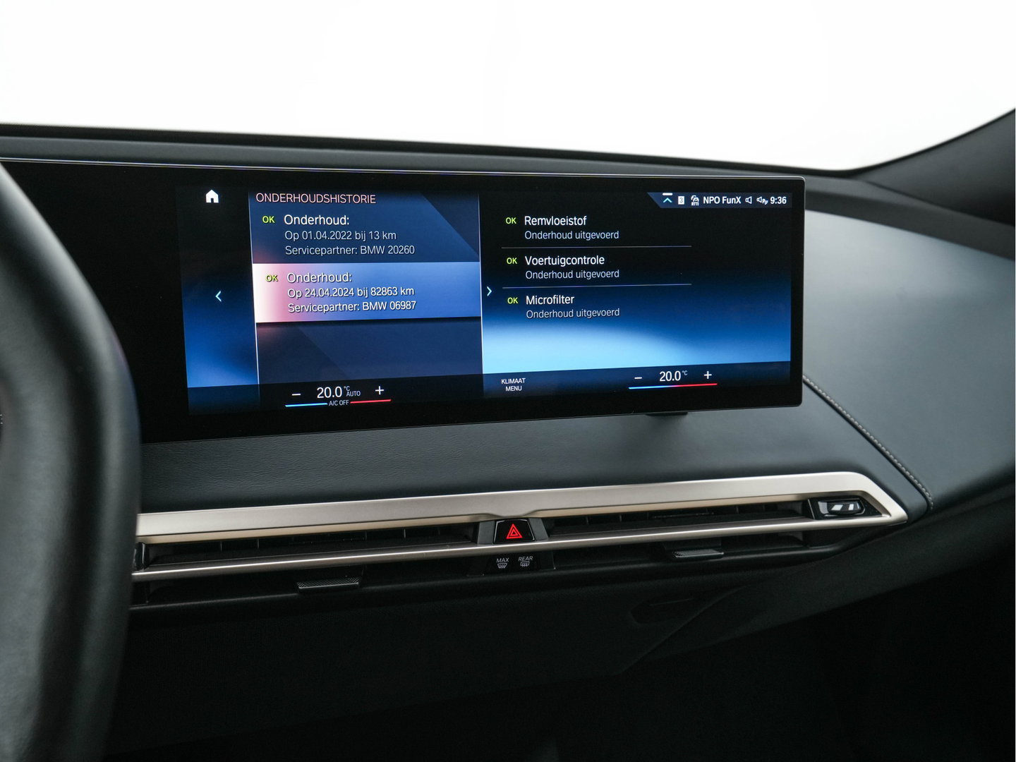 BMW iX xDrive40 High Executive 77 kWh [ 3-Fase ] (INCL-BTW) *PANO | HEAD-UP | SOFT-CLOSE | LEATHER | TOPVIEW | FULL-LED | MEMORY-PACK | HARMAN/KARDON | BLINDSPOT | WIDESCREEN-COCKPIT | HEATED-COMFORTSEATS | DAB | AMBIENTLIGHT | TOWBAR | 22'
