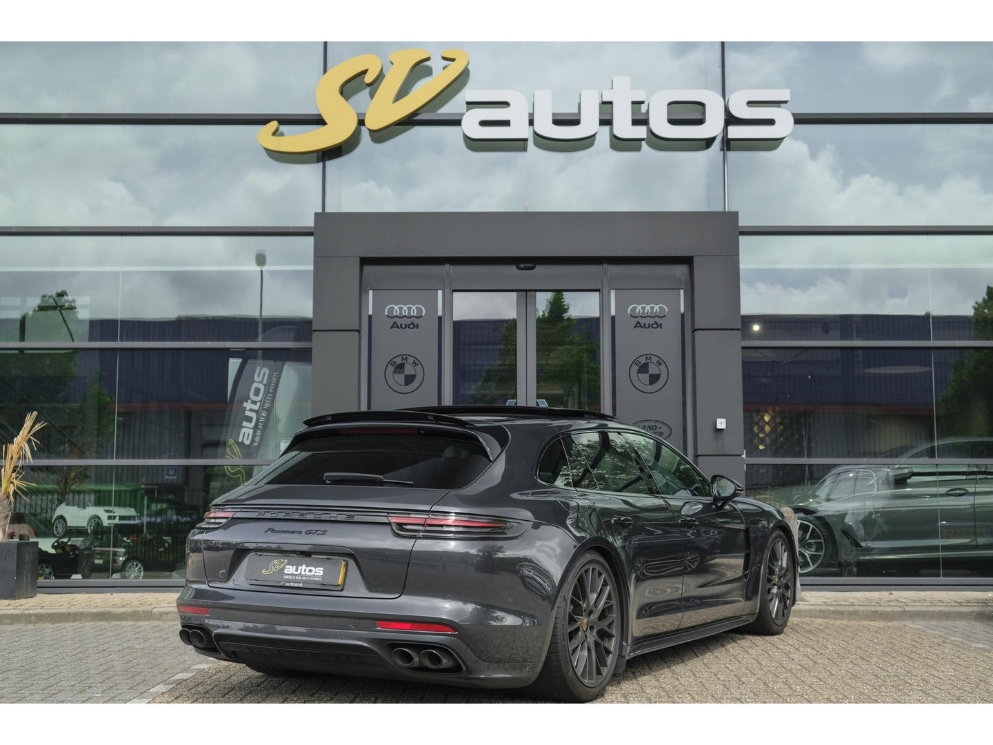Porsche Panamera Sport Turismo GTS 4.0 V8 460PK SportDesign Pano Sport Chrono Carbon Alcantara 18-weg Sportstoelen Sportuitlaat Luchtvering