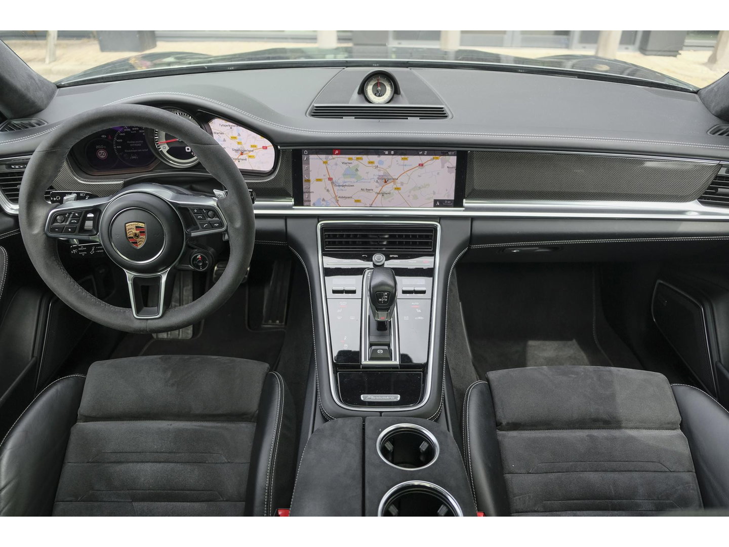 Porsche Panamera Sport Turismo GTS 4.0 V8 460PK SportDesign Pano Sport Chrono Carbon Alcantara 18-weg Sportstoelen Sportuitlaat Luchtvering