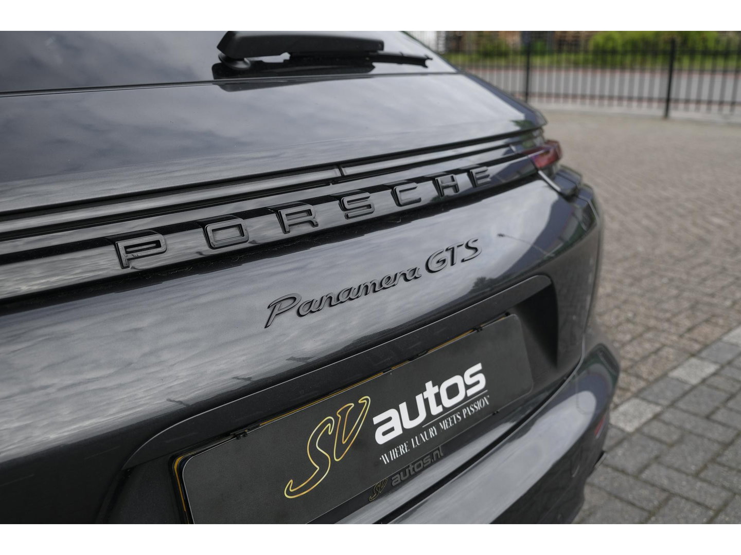 Porsche Panamera Sport Turismo GTS 4.0 V8 460PK SportDesign Pano Sport Chrono Carbon Alcantara 18-weg Sportstoelen Sportuitlaat Luchtvering