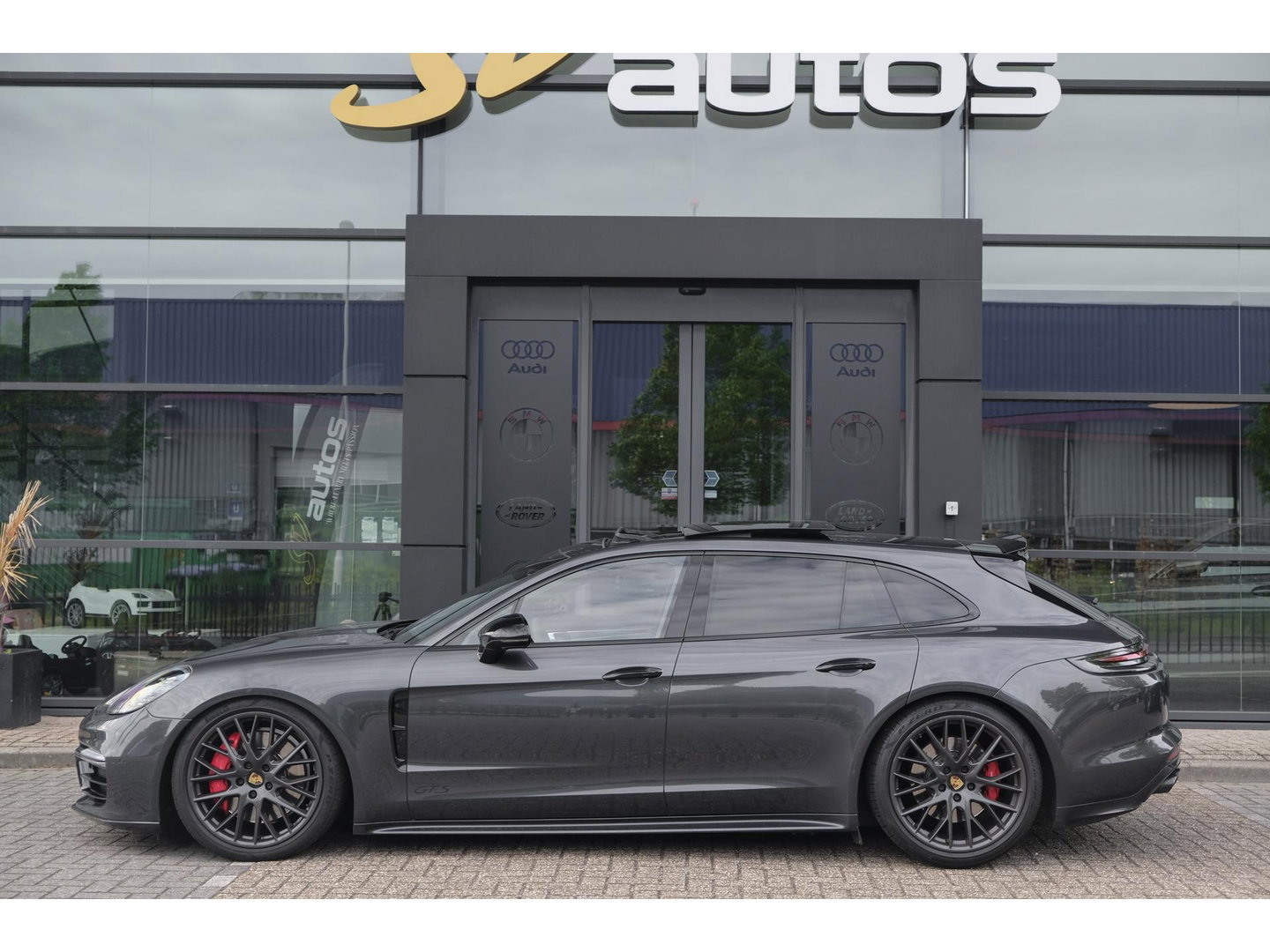 Porsche Panamera Sport Turismo GTS 4.0 V8 460PK SportDesign Pano Sport Chrono Carbon Alcantara 18-weg Sportstoelen Sportuitlaat Luchtvering