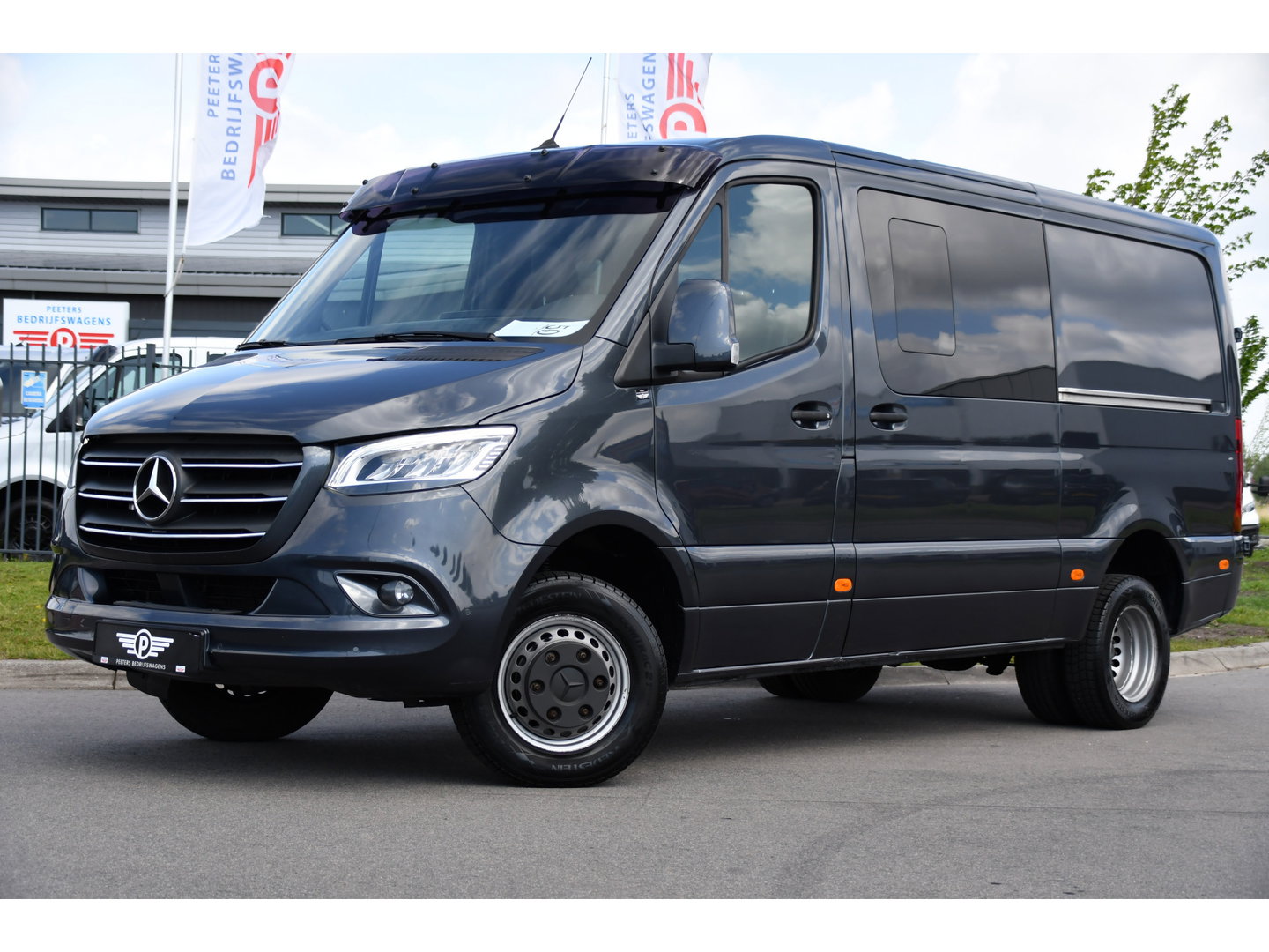Mercedes-Benz Sprinter 519 V6 3.0 CDI L2H1 DC PB Edition N1, Cruise, Camera, Carplay, LED, 2 x Schuifdeur, 3500kg trekhaak, 10,5'' Mbux, Leder,