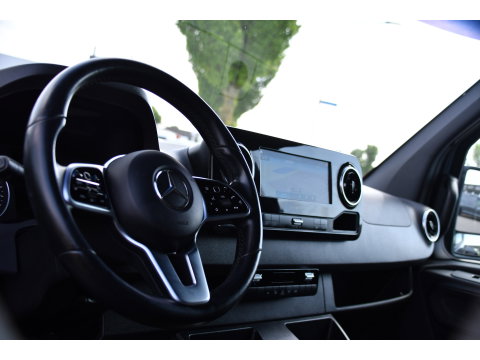 Mercedes-Benz Sprinter 519 V6 3.0 CDI L2H1 DC PB Edition N1, Cruise, Camera, Carplay, LED, 2 x Schuifdeur, 3500kg trekhaak, 10,5'' Mbux, Leder,
