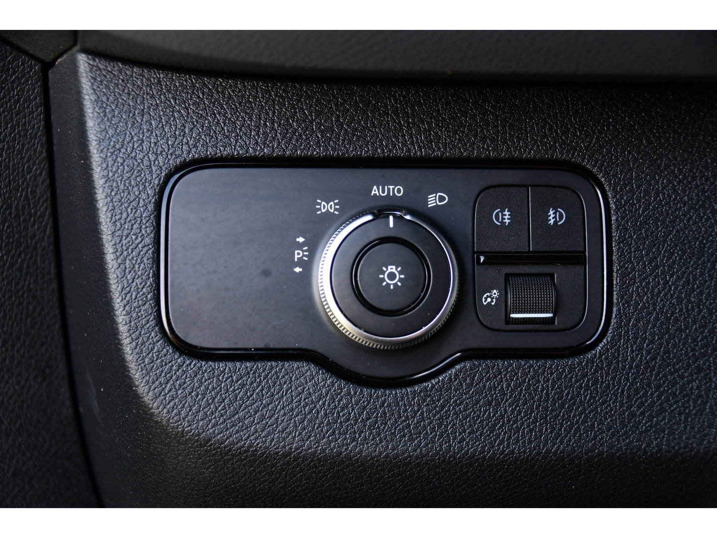 Mercedes-Benz Sprinter 519 V6 3.0 CDI L2H1 DC PB Edition N1, Cruise, Camera, Carplay, LED, 2 x Schuifdeur, 3500kg trekhaak, 10,5'' Mbux, Leder,