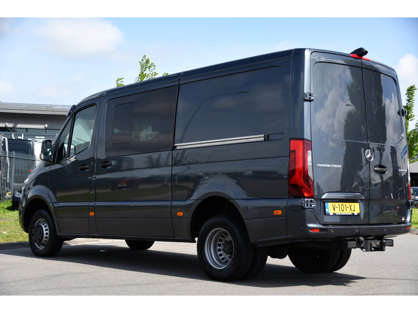 Mercedes-Benz Sprinter 519 V6 3.0 CDI L2H1 DC PB Edition N1, Cruise, Camera, Carplay, LED, 2 x Schuifdeur, 3500kg trekhaak, 10,5'' Mbux, Leder,