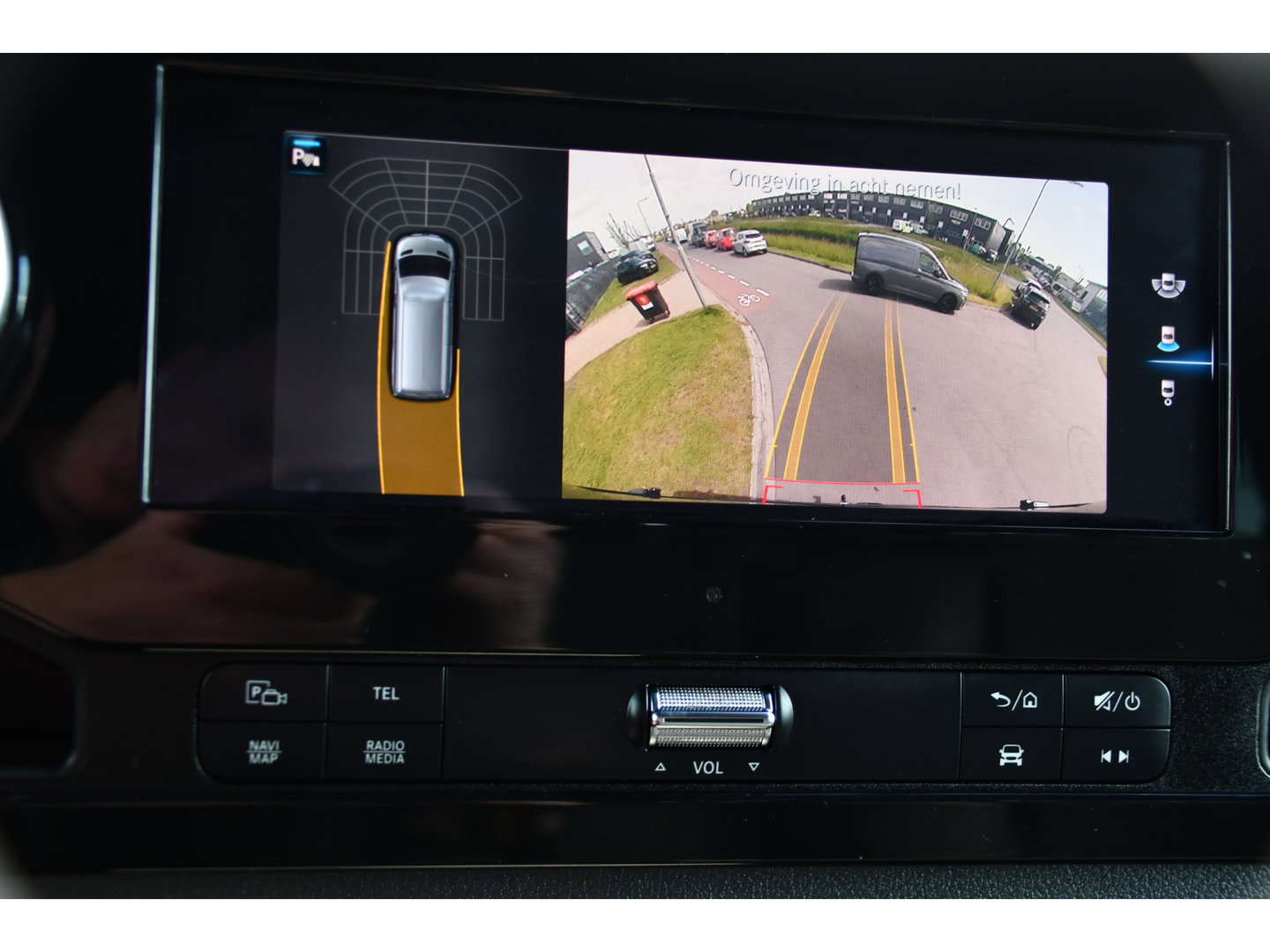 Mercedes-Benz Sprinter 519 V6 3.0 CDI L2H1 DC PB Edition N1, Cruise, Camera, Carplay, LED, 2 x Schuifdeur, 3500kg trekhaak, 10,5'' Mbux, Leder,