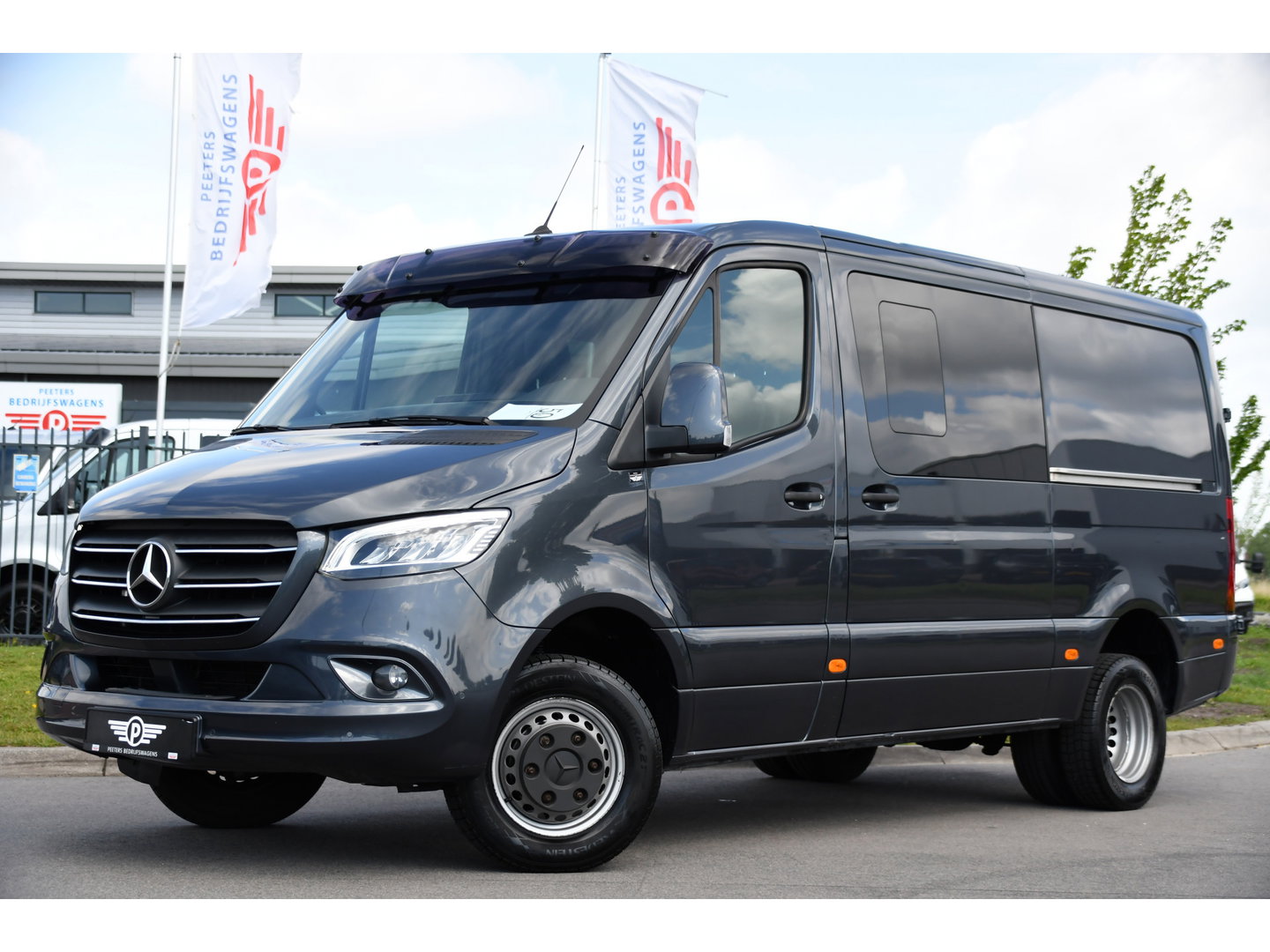 Mercedes-Benz Sprinter 519 V6 3.0 CDI L2H1 DC PB Edition N1, Cruise, Camera, Carplay, LED, 2 x Schuifdeur, 3500kg trekhaak, 10,5'' Mbux, Leder,
