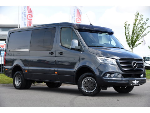 Mercedes-Benz Sprinter 519 V6 3.0 CDI L2H1 DC PB Edition N1, Cruise, Camera, Carplay, LED, 2 x Schuifdeur, 3500kg trekhaak, 10,5'' Mbux, Leder,