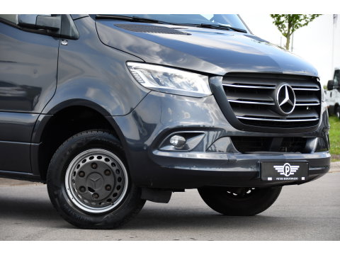 Mercedes-Benz Sprinter 519 V6 3.0 CDI L2H1 DC PB Edition N1, Cruise, Camera, Carplay, LED, 2 x Schuifdeur, 3500kg trekhaak, 10,5'' Mbux, Leder,