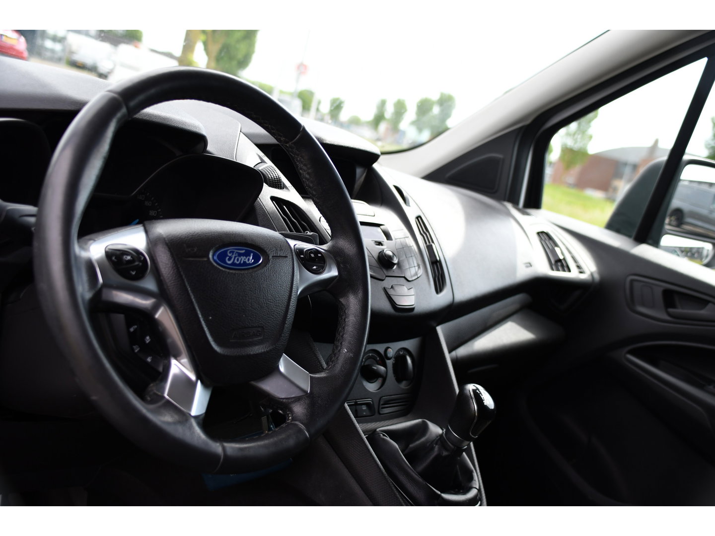 Ford Transit Connect 1.6 TDCI L1 Edition Cruise, Airco, Trekhaak, 95pk, Radio, Voorruitverwarming, Uniek!