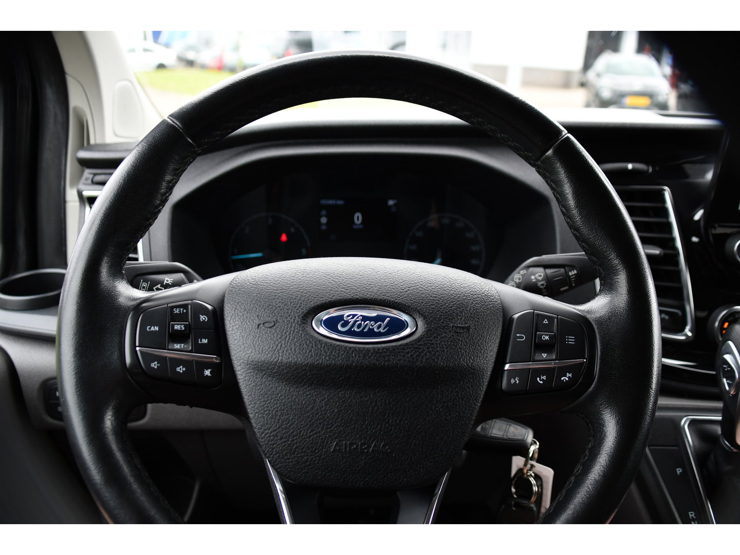 Ford Transit Custom 300 2.0 TDCI L2H1 Limited DC PB Edition Cruise, Camera, Carplay, LED, 2 x Schuifdeur, Stoelverwarming, 170pk, Trekhaak, NAVI, Uniek!