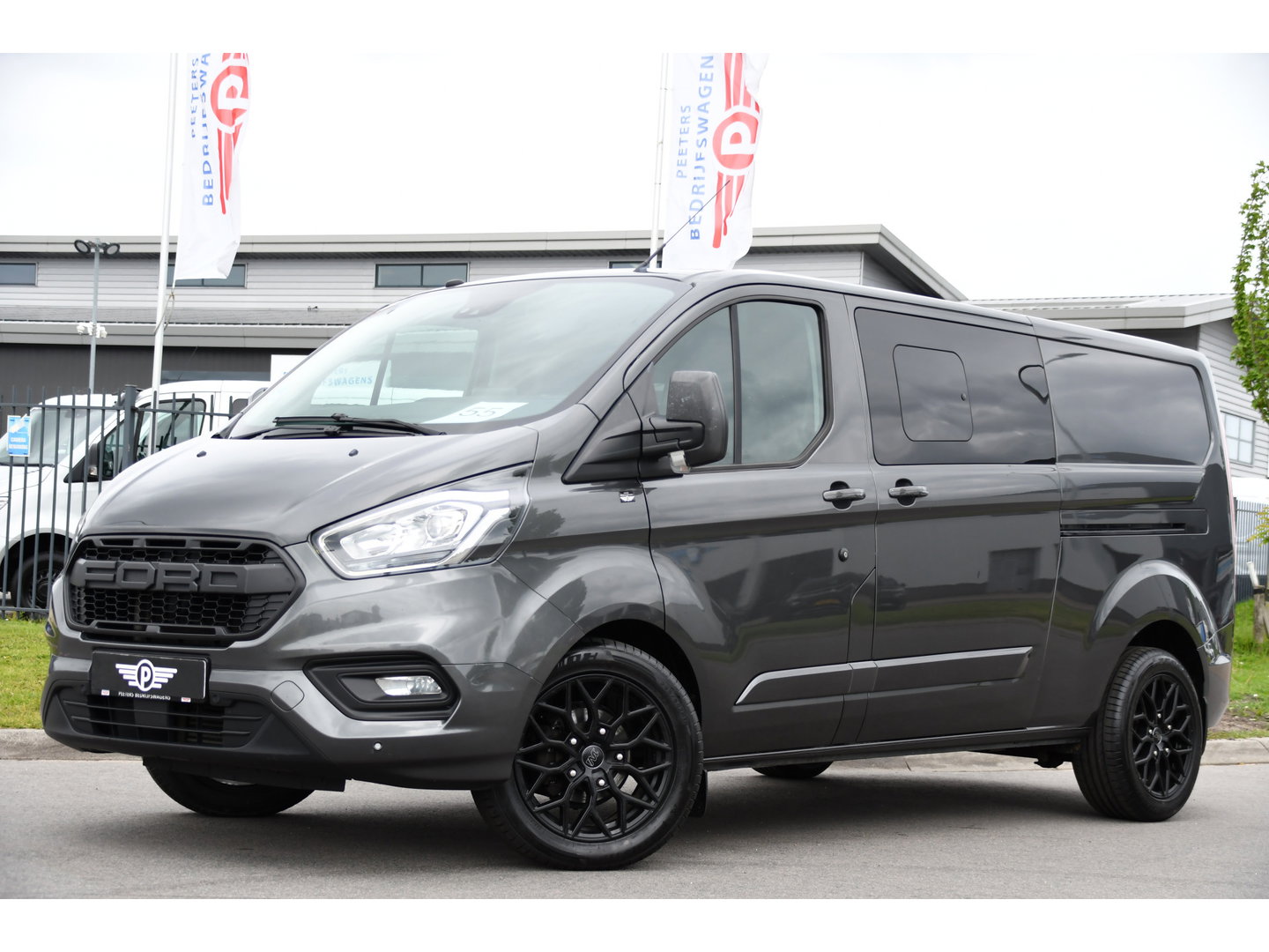 Ford Transit Custom 300 2.0 TDCI L2H1 Limited DC PB Edition Cruise, Camera, Carplay, LED, 2 x Schuifdeur, Stoelverwarming, 170pk, Trekhaak, NAVI, Uniek!