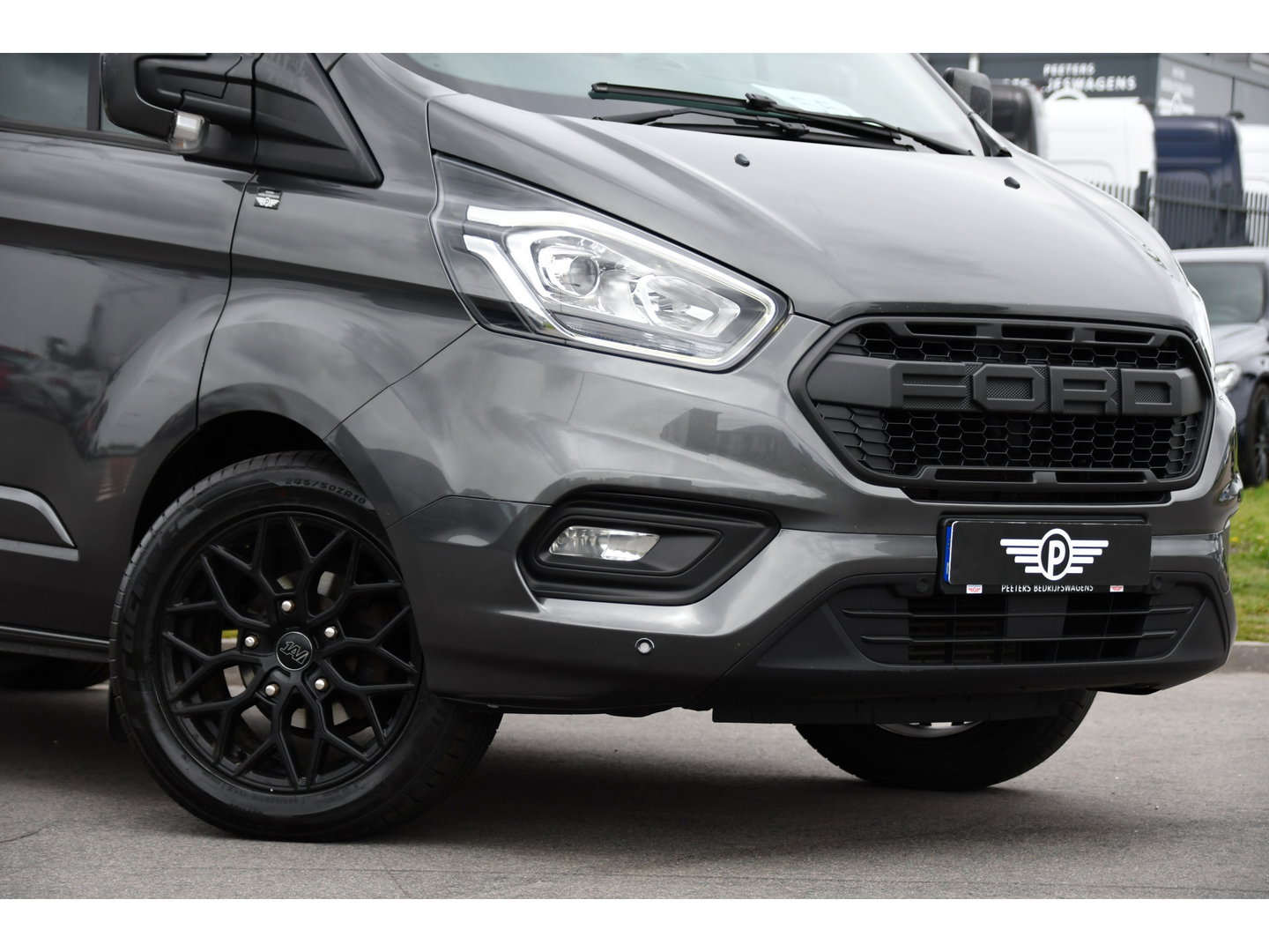 Ford Transit Custom 300 2.0 TDCI L2H1 Limited DC PB Edition Cruise, Camera, Carplay, LED, 2 x Schuifdeur, Stoelverwarming, 170pk, Trekhaak, NAVI, Uniek!