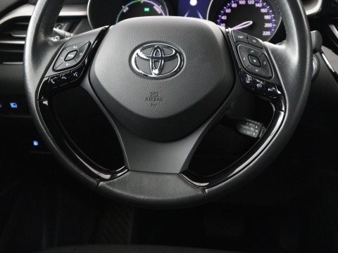 Toyota C-HR 2.0 Hybrid Dynamic | Stoelverwarming | Adaptive cruise | Camera | Carplay | Navigatie | Climate control | Bluetooth