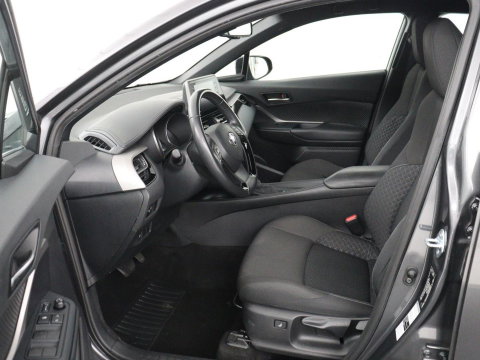 Toyota C-HR 2.0 Hybrid Dynamic | Stoelverwarming | Adaptive cruise | Camera | Carplay | Navigatie | Climate control | Bluetooth