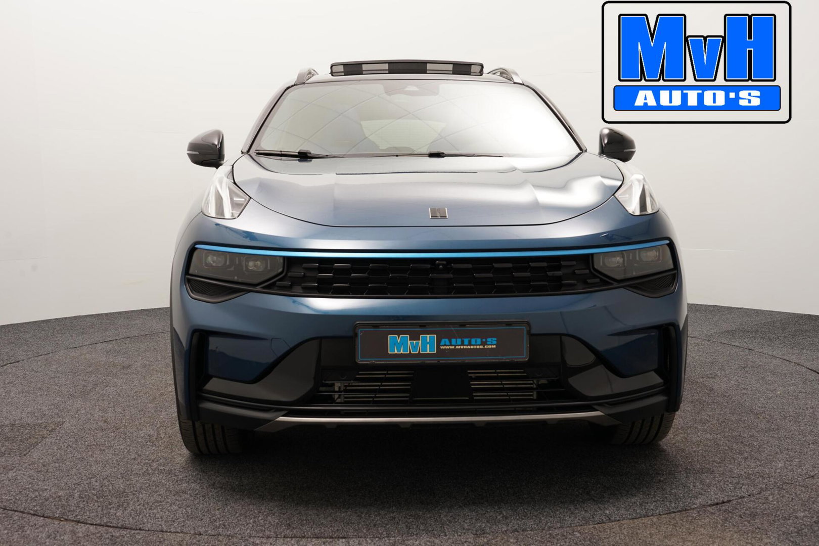 Lynk & Co 01 1.5 Plug-in Hybride|ZWARTE.HEMEL|360ºCAM|PANO