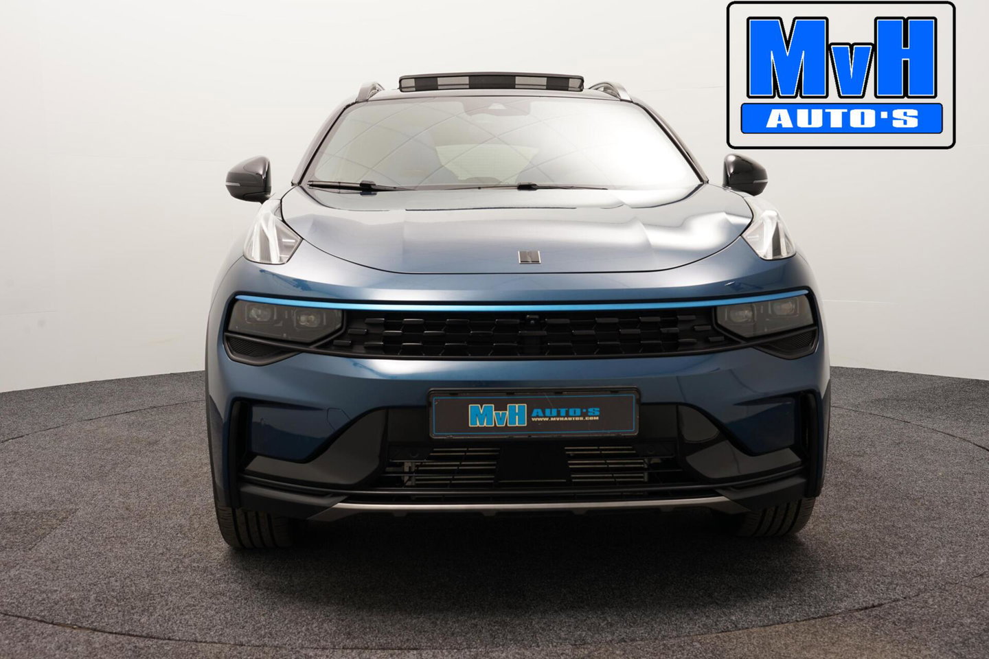 Lynk & Co 01 1.5 Plug-in Hybride|ZWARTE.HEMEL|360ºCAM|PANO