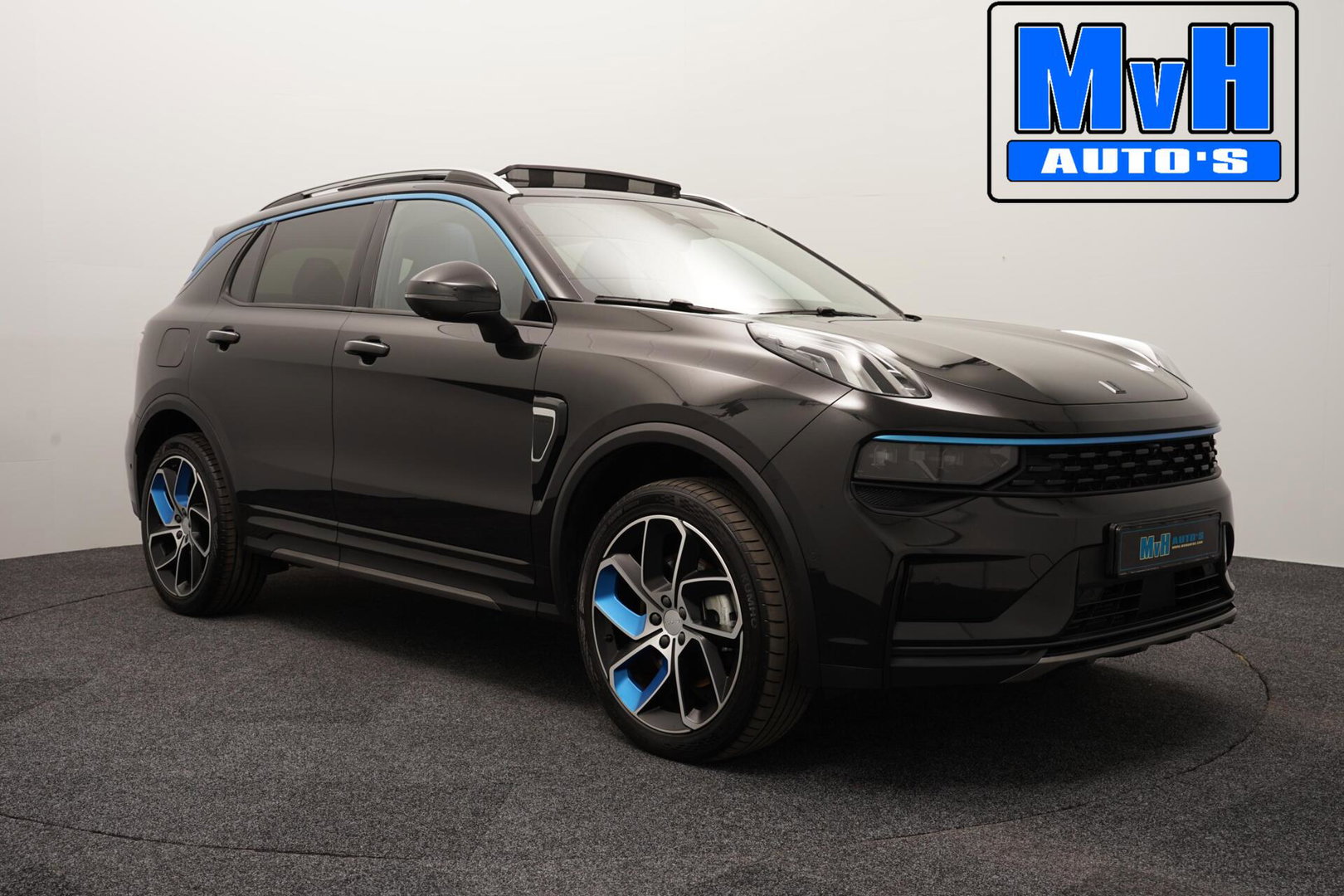 Lynk & Co 01 1.5 Plug-in Hybride|ZWARTE.HEMEL|360ºCAM|PANO