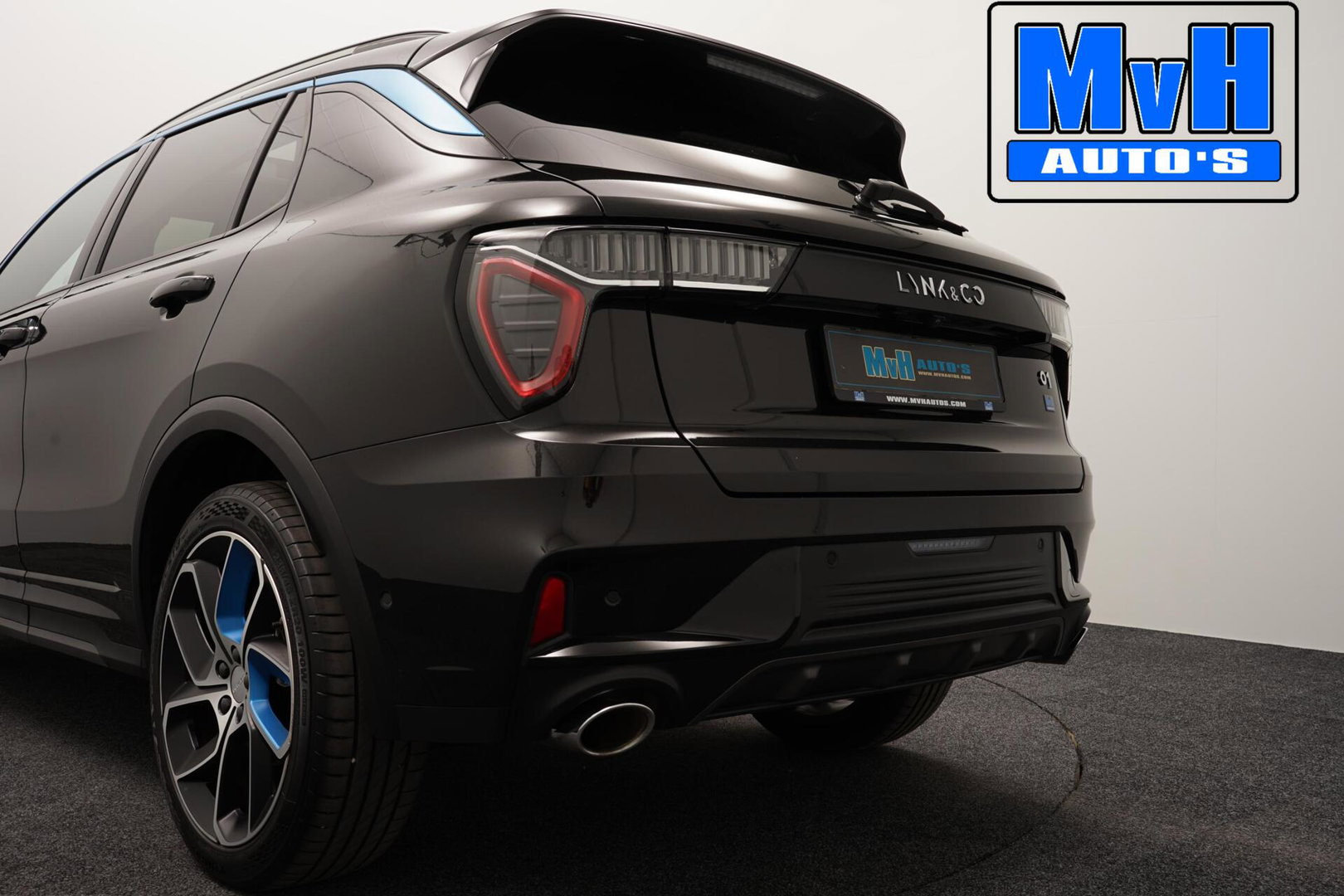Lynk & Co 01 1.5 Plug-in Hybride|ZWARTE.HEMEL|360ºCAM|PANO