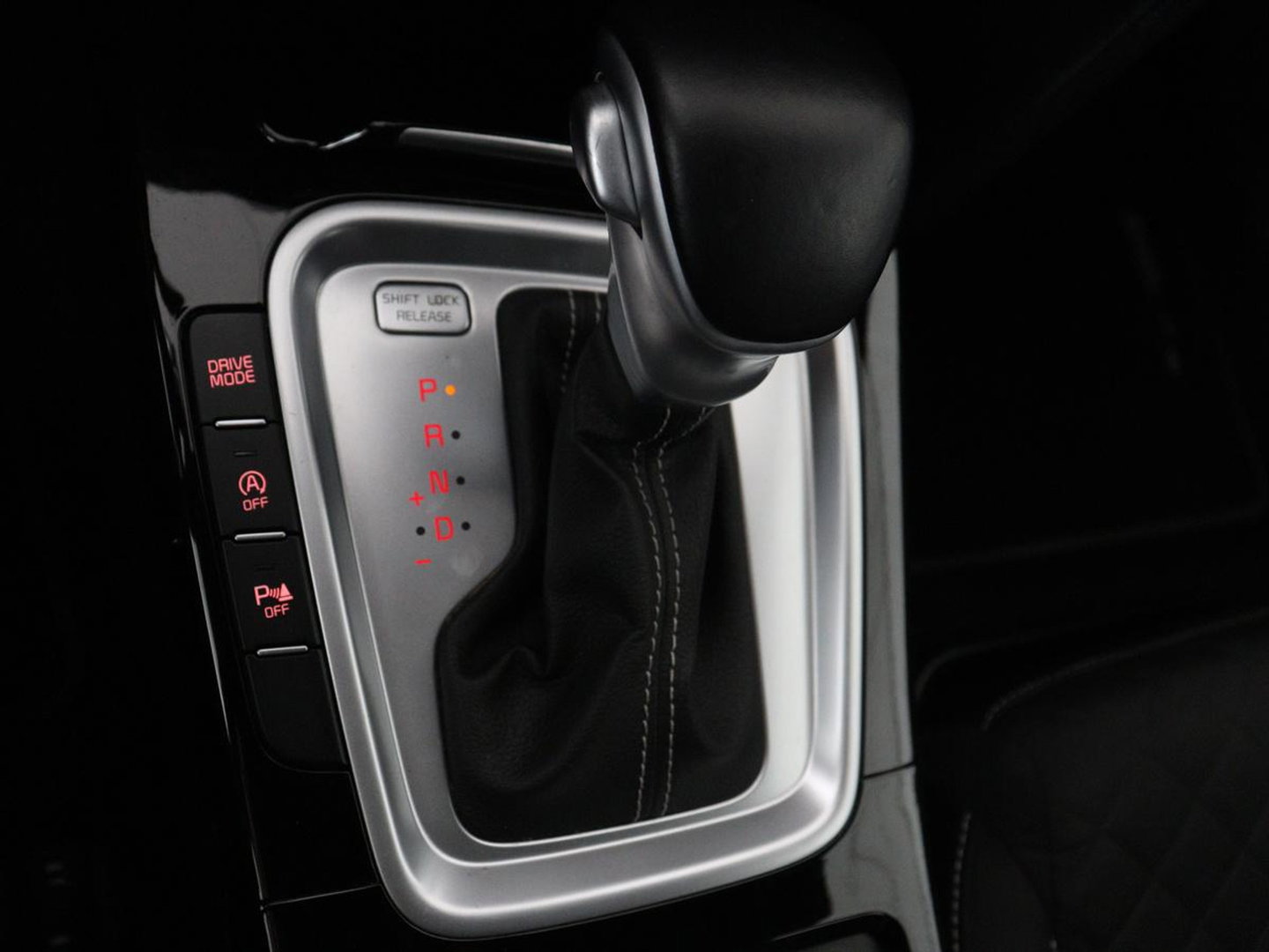 Kia ProCeed 1.5 T-GDi MHEV GT-Line Edition | Panoramadak | Carplay | Camera | Navigatie | Parkeerhulp | DAB | Climate control | Bluetooth | Cruise control