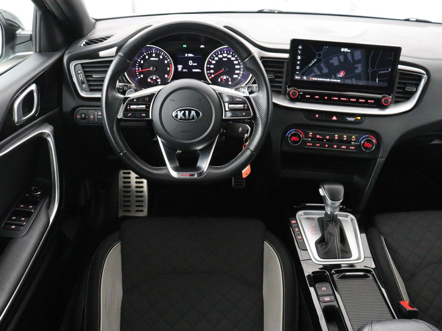 Kia ProCeed 1.5 T-GDi MHEV GT-Line Edition | Panoramadak | Carplay | Camera | Navigatie | Parkeerhulp | DAB | Climate control | Bluetooth | Cruise control