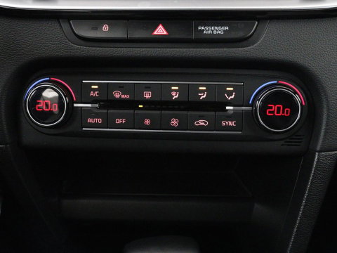 Kia ProCeed 1.5 T-GDi MHEV GT-Line Edition | Panoramadak | Carplay | Camera | Navigatie | Parkeerhulp | DAB | Climate control | Bluetooth | Cruise control