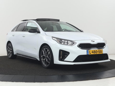 Kia ProCeed 1.5 T-GDi MHEV GT-Line Edition | Panoramadak | Carplay | Camera | Navigatie | Parkeerhulp | DAB | Climate control | Bluetooth | Cruise control