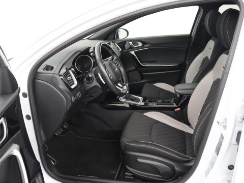 Kia ProCeed 1.5 T-GDi MHEV GT-Line Edition | Panoramadak | Carplay | Camera | Navigatie | Parkeerhulp | DAB | Climate control | Bluetooth | Cruise control
