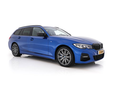 BMW 3 Serie Touring 330e High Executive M-Sportpack (Plug-in) Aut. *LEATHER-MICROFIBRE | FULL-LED | DIGI-COCKPIT | HEATED-SPORTSEATS | CAMERA | CARPLAY | SHIFT-PADDLES | NAVI-FULLMAP | PRIVACY-GLASS | ECC | PDC | CRUISE | TOWBAR | 18''ALU*