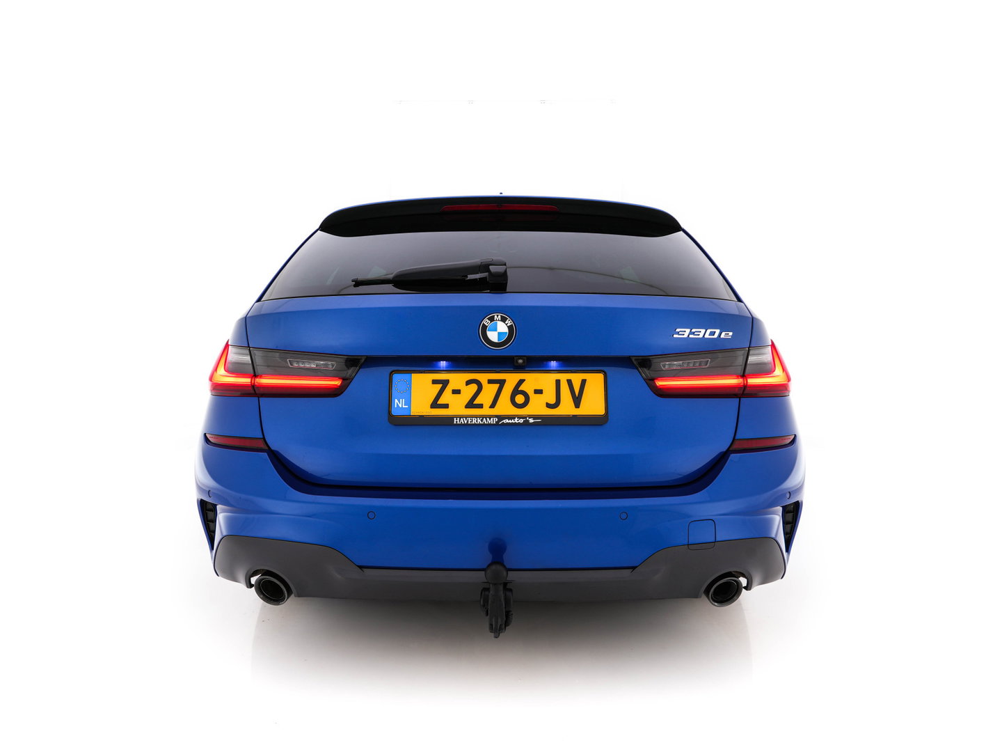 BMW 3 Serie Touring 330e High Executive M-Sportpack (Plug-in) Aut. *LEATHER-MICROFIBRE | FULL-LED | DIGI-COCKPIT | HEATED-SPORTSEATS | CAMERA | CARPLAY | SHIFT-PADDLES | NAVI-FULLMAP | PRIVACY-GLASS | ECC | PDC | CRUISE | TOWBAR | 18''ALU*