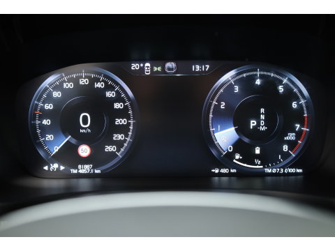 Volvo V60 2.0 B3 Momentum Business | Trekhaak | Adap. Cruise | Blis | Carplay |