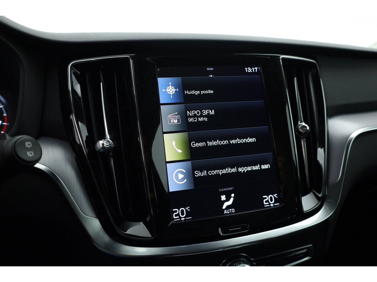 Volvo V60 2.0 B3 Momentum Business | Trekhaak | Adap. Cruise | Blis | Carplay |