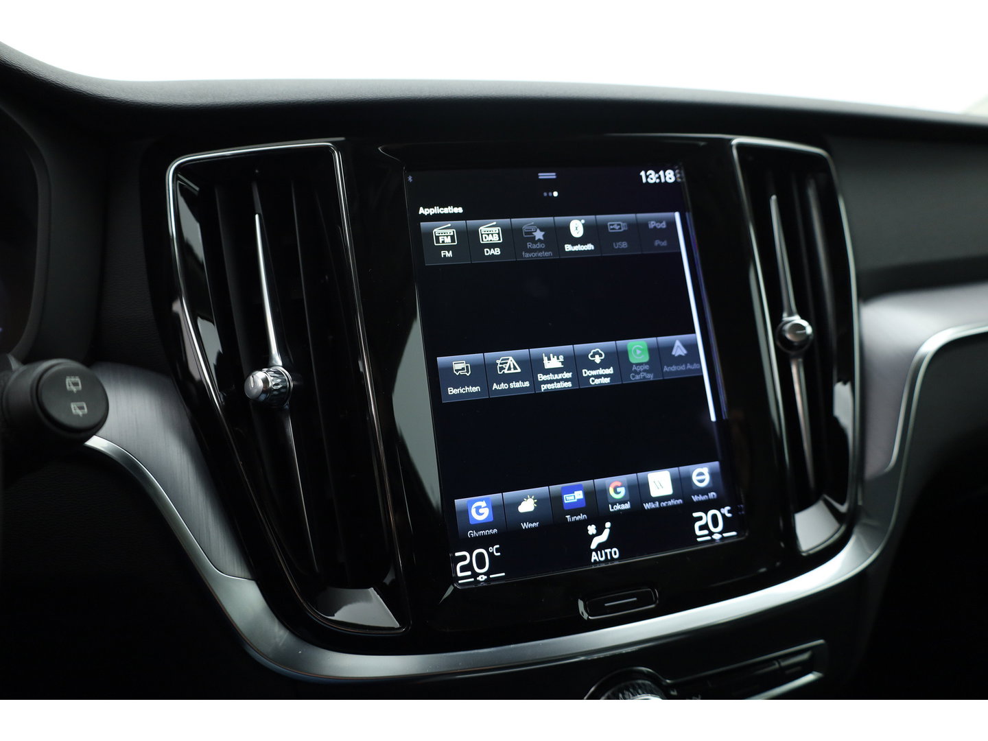 Volvo V60 2.0 B3 Momentum Business | Trekhaak | Adap. Cruise | Blis | Carplay |