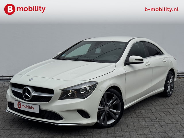 Mercedes-Benz CLA - 200 Ambition AMG Sportstoelen Achteruitrijcamera | Stoelverwarming | Navigatie | Bluetooth