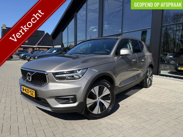 Volvo XC40 - T2 Momentum Business|ACC|Navi|Stoelverwarming|Elek.Trekhaak|360Camera
