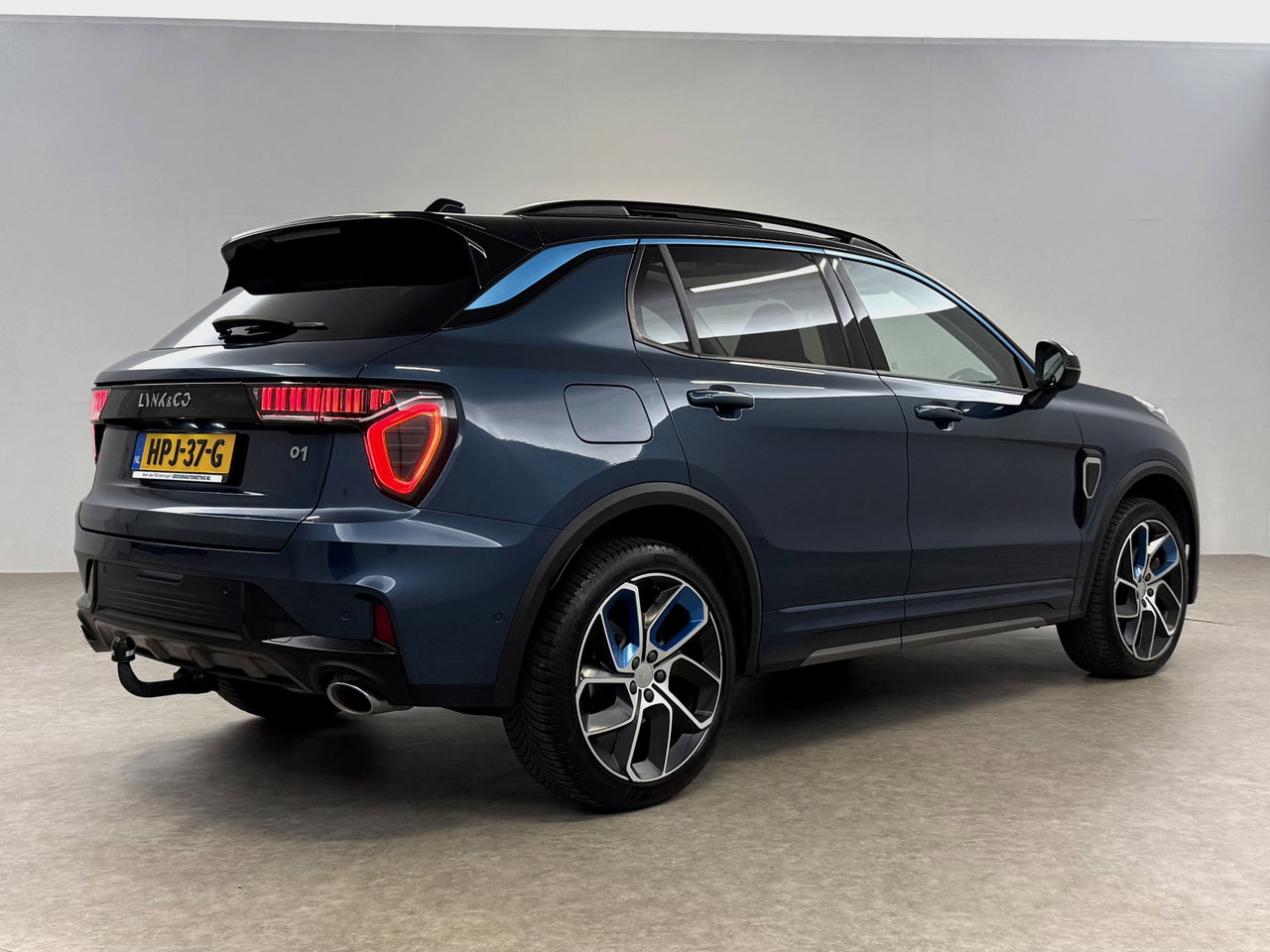 Lynk & Co 01